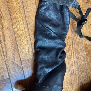 Becca Moon boots size 7